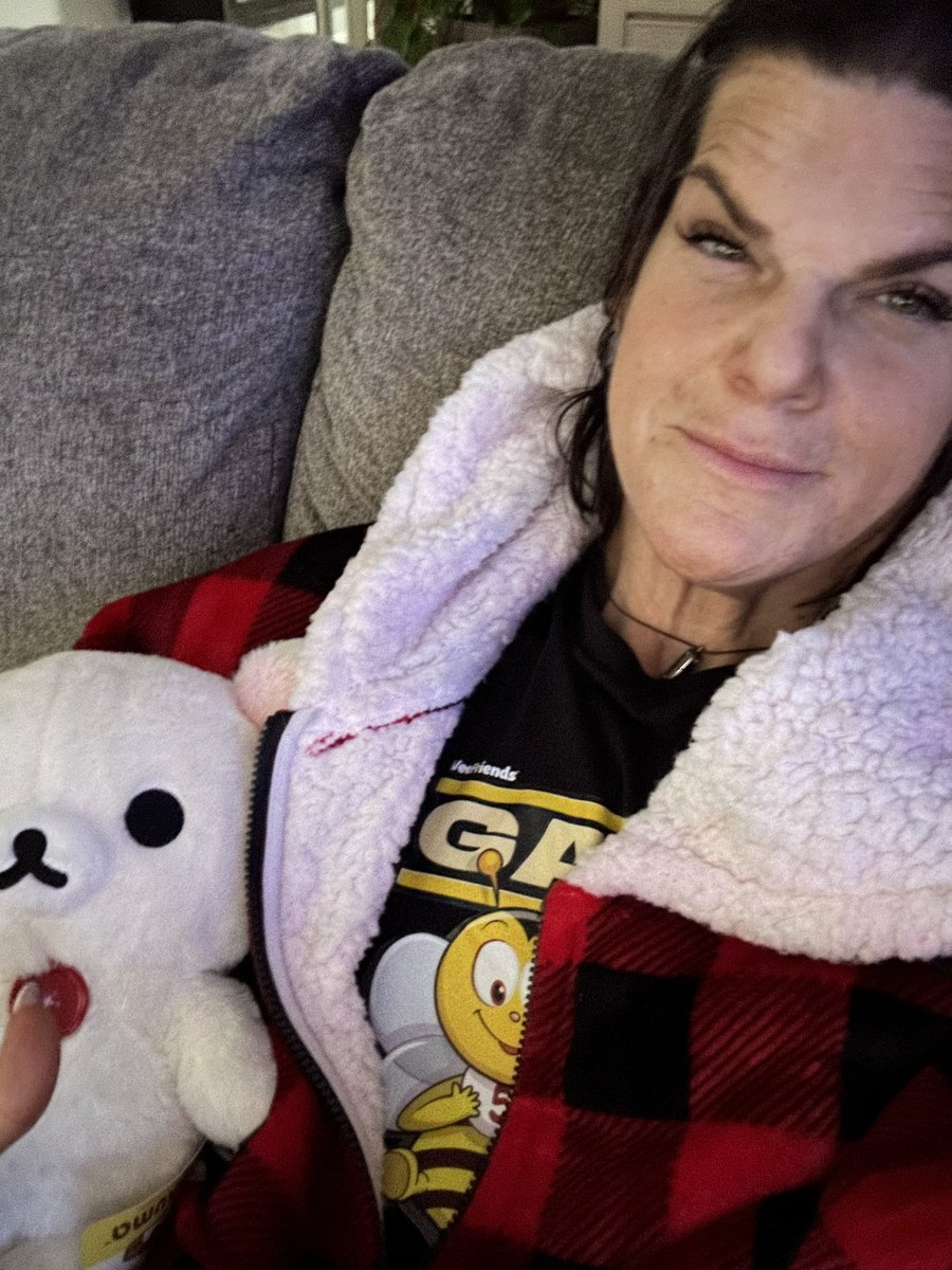 VeefriendsEdits's tweet photo. I have a question for parents in the @veefriends community with older kids…. When did they stop being interested in stuffed toys? My kids and myself are completely obsessed with them. We legitimately carry them around. You see me with #Cloudboy everywhere….. ☁️ ♥️
However another child in the neighborhood told my kid playing with stuffed toys is for babies. lol 😂 of course I gave her some kind candor and went on my way….. but, as I sit here thinking about it, I’m kinda curious and want to know what other families in this community think about it.
Mind you, most of use purchased the @veefriends x @squishmallows colab but let’s keep it 💯 those were for us. I want to know about your kids. @foodisfuelNYC maybe you could do a poll lol 😂