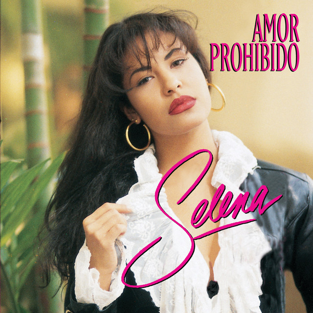 En un día como hoy pero de 1994, #SelenaQuintanilla (1971-1995) Lanza su Material Discográfico #AmorProhibido Uno de los Discos mas memorables de su carrera. Hoy 30 años después se lanza su versión en vinilo #AmorProhibido30 #Selena 💋