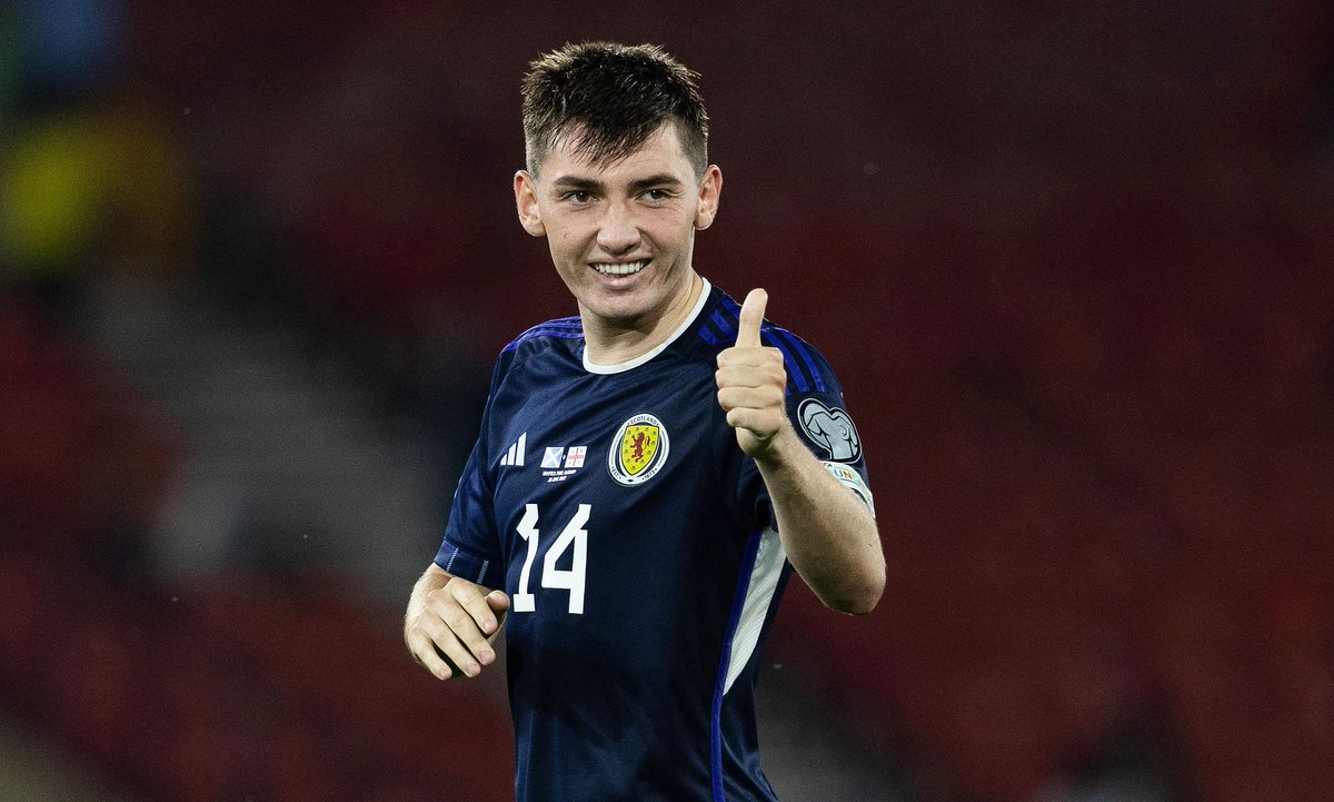 johnwalker_1986's tweet photo. Billy Gilmour - Top Performance 

Best Midfielder on the park tonight & the complete Central Midfielder:
• 90% Pass Completion 
• 1 Big Chances Created
• 100% Dribble Success
• 100% Ground Duels
• 3 Press Wins in Final Third
• 2 Succesful Final Third Passes 

The Impact De Zerbi has had on his career is going to be our gain. 

Could Watch Him All Day 🤝