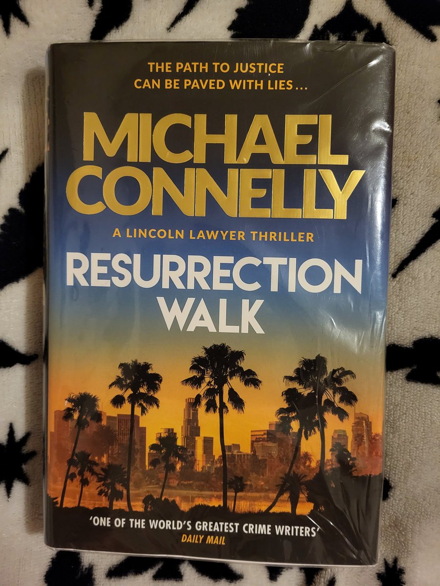 Ooooo this one was good Absolute roller coaster from beginning to end For me personally I much prefer The Lincoln Lawyer to Bosch. In fact I stopped reading Bosch several books ago, so it was nice to catch up in this book.  #iamreading #reading #bookworm #readinggoals #allbooked