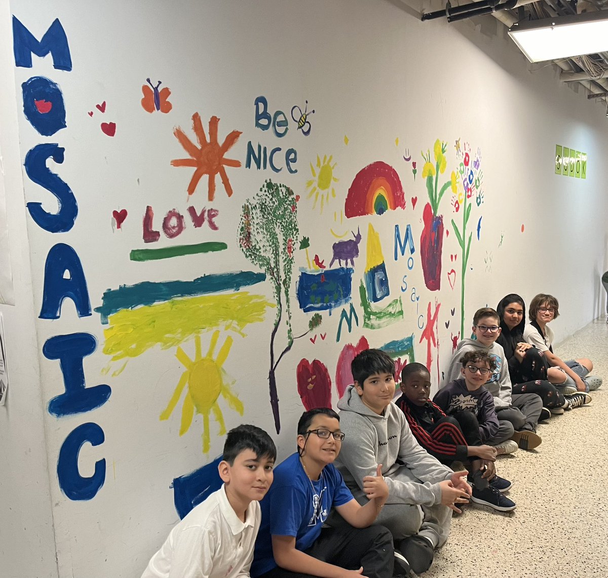 MosaicES_Reading (@mes_reading) on Twitter photo Since <a href="/Mosaic_ES/">Mosaic Elementary School</a> is in the middle of "Extreme School Makeover," we have many dull temporary walls. A few creative 4th graders wrote a persuasive letter to Dr. Aste requesting to paint them. They must have convinced her to say YES! Such a fun project to end the 3rd quarter.❤️ 🎨🖌 Since <a href="/Mosaic_ES/">Mosaic Elementary School</a> is in the middle of "Extreme School Makeover," we have many dull temporary walls. A few creative 4th graders wrote a persuasive letter to Dr. Aste requesting to paint them. They must have convinced her to say YES! Such a fun project to end the 3rd quarter.❤️ 🎨🖌