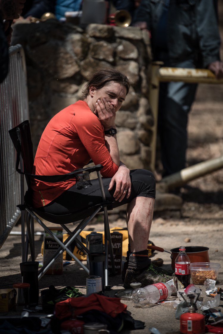TerritorioTrail's tweet image. #BM100 | 

Jasmin!
Jasmin!!
Jasmin!!!
Jasmin!!!!

God save the Queen!!!!!

Jasmin Paris es el finisher número 20 de Barkley Marathons y la primera mujer en finalizar la prueba.

Completa el “loop” 5 en 59h58’.

#bm100