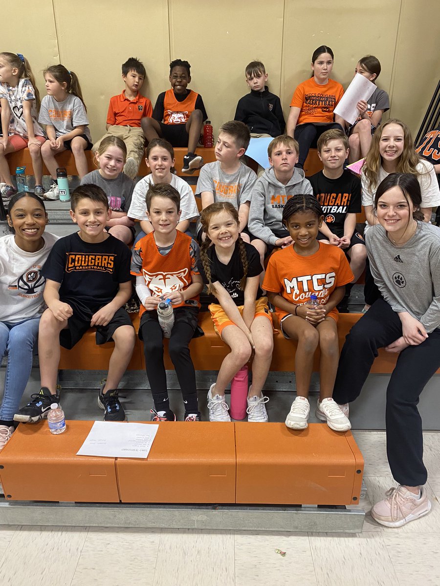3rd grade March Madness Tournament was absolutely ELECTRIC today!!!! 

Had some pretty great coaches to cheer them on too 🤗 🧡🤍🖤🏀