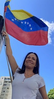 ANGELINO1958's tweet photo. ...hasta ahorita, no sabía ni siquiera de la existencia de esa respetable Dama...

... pero, carajo, Votaré por ella...

...en tu nombre, valiente María Corina Machado Parisca...!!! https://t.co/77zqKO0HjB