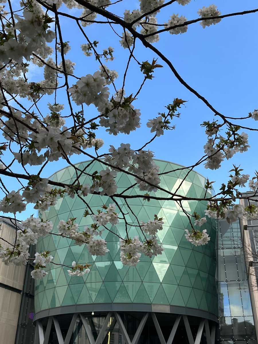Happy Spring Break! We hope you have a wonderful time off from university and we'll see you soon🌷 The Welcome Desk and Hive are now closed and will re-open with their normal hours on Monday 8th April. A digital service will be available from the Welcome Desk over the break.