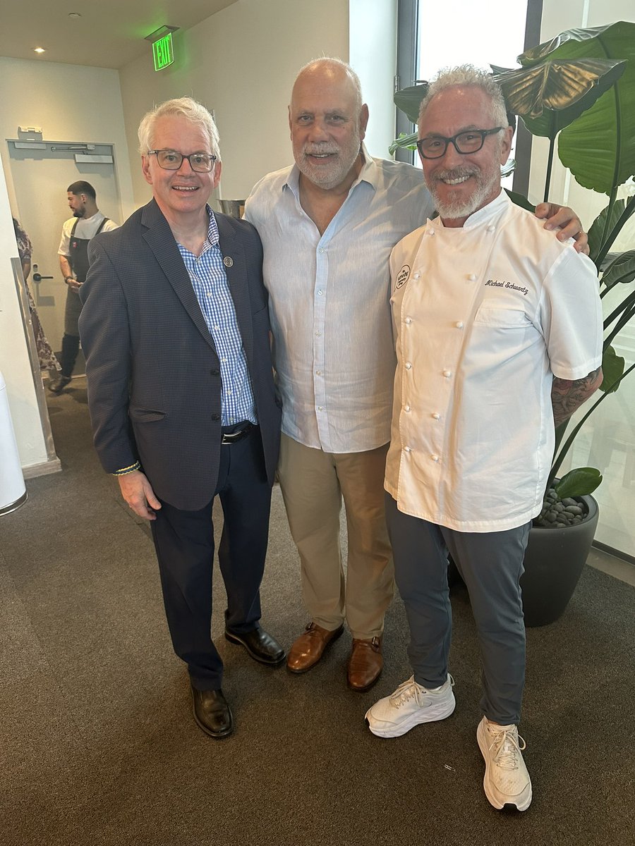 Common Threads tweet media