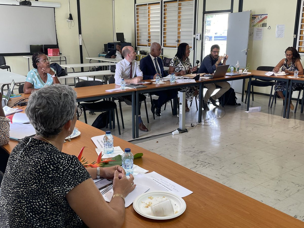 Le COPIL de la Cité Éducative de Sainte-Rose s’est déroulé ce matin en présence de M. DURANTHON, Sous-Préfet et de M. Gérard JOCK DAASEN. Les nombreux projets présentés démontrent le dynamisme et la richesse de notre territoire.