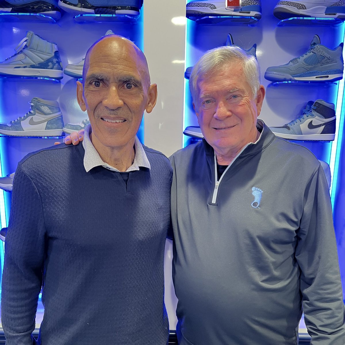 We’re blessed to have Coach Dungy with us today to share his wisdom with our staff, team and the great high school coaches coming to our clinic. His experiences are uncommon and we’ll all benefit from learning more about them. 🩵🙏🩵