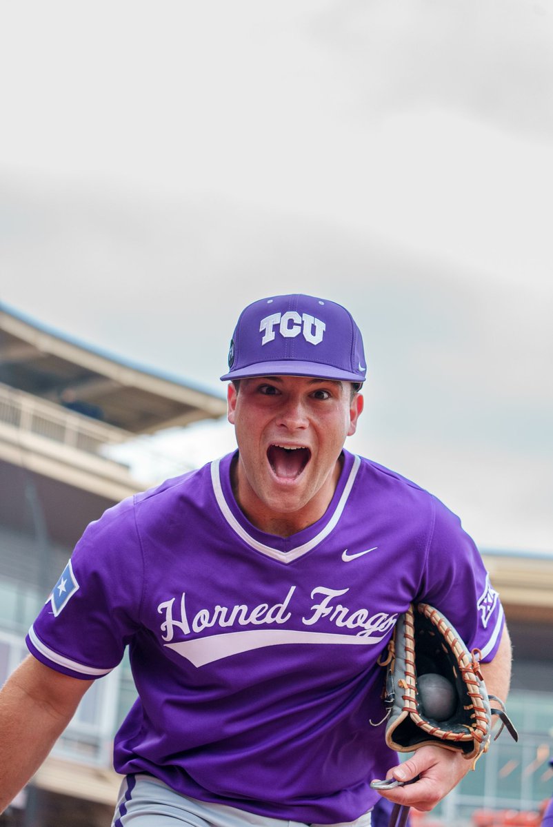 TCU_Baseball's tweet photo. we’re here  

#FrogballUSA | #GoFrogs https://t.co/SuRT3Jihgh