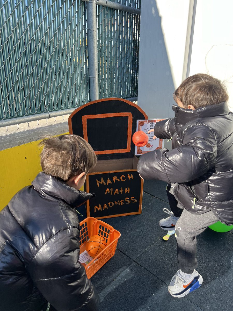 D31BeeHiveSI's tweet image. Exploring math in motion! Our Victory crew tackled our very own math obstacle course today! Counting, sorting, and problem-solving every step of the way. Who knew learning could be this fun? 🚀 #MarchMathMadness 
@DrJoyAbrams @AP_JelaniMiller @DrMarionWilson @CSD31SI @NYCSchools