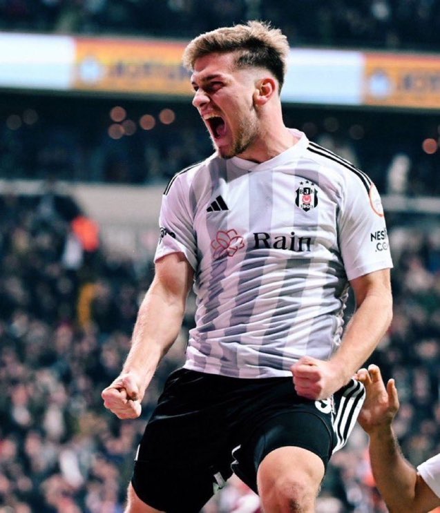 Gidin elini öpün af dileyin