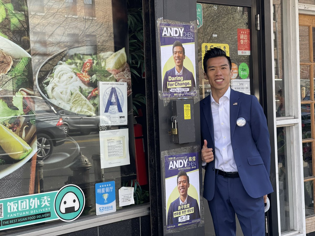 YiAndyChen's tweet photo. Weโre keeping it going with small businesses and asking all constituents of Assembly District 40 to #ShopSmall and #ShopLocal.
#YiAndyChen #DaringForChange https://t.co/F7iYOb2v5c