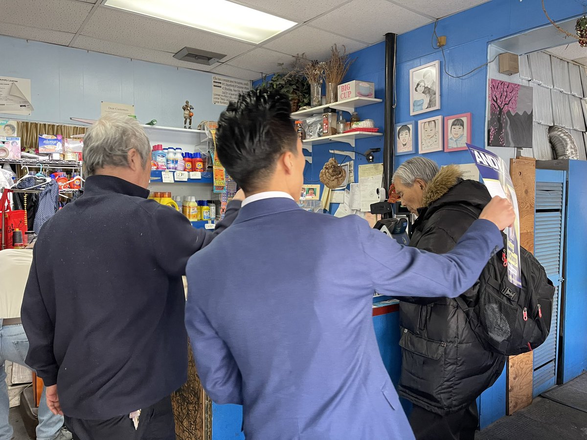 YiAndyChen's tweet photo. Weโre keeping it going with small businesses and asking all constituents of Assembly District 40 to #ShopSmall and #ShopLocal.
#YiAndyChen #DaringForChange https://t.co/F7iYOb2v5c
