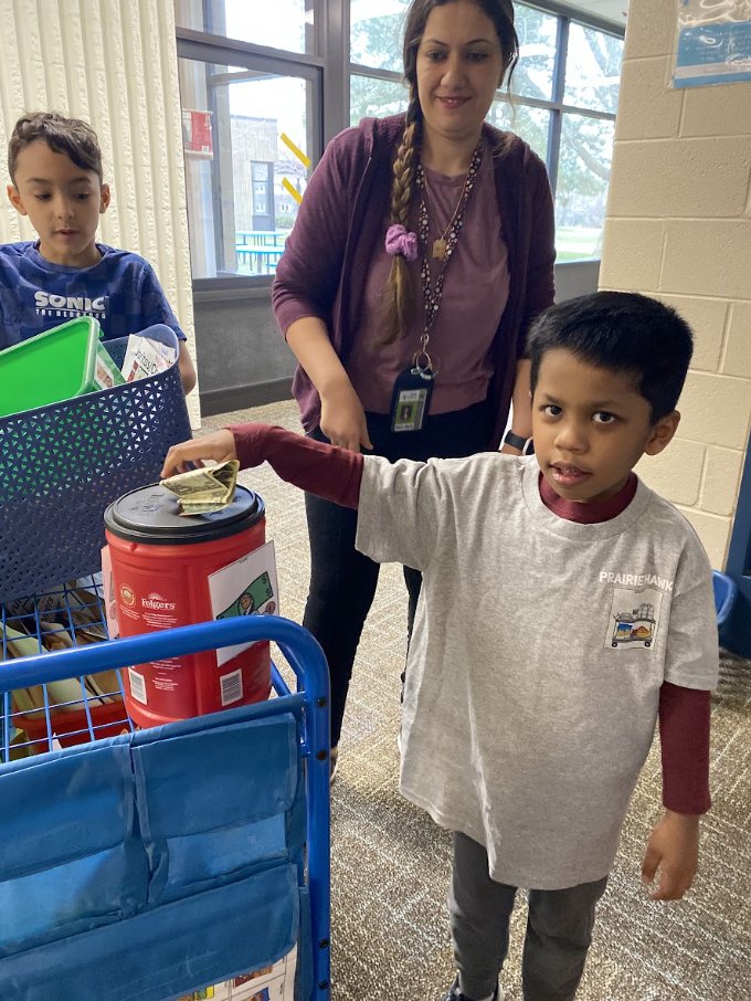 Orland135DPFE's tweet photo. We can't always show our projects, but today we can!  Prairie PFE created the first 𝔾𝕆𝔸𝕃𝕊 cart in the district. Our students will 𝔾𝕒𝕚𝕟, 𝕆𝕓𝕥𝕒𝕚𝕟 𝕒𝕟𝕕 𝔸𝕔𝕙𝕚𝕖𝕧e 𝕃𝕚𝕗𝕖 𝕊𝕜𝕚𝕝𝕝𝕤 by taking &amp; delivering snack orders.  This program will expand to other schools https://t.co/16rRyWwZEy