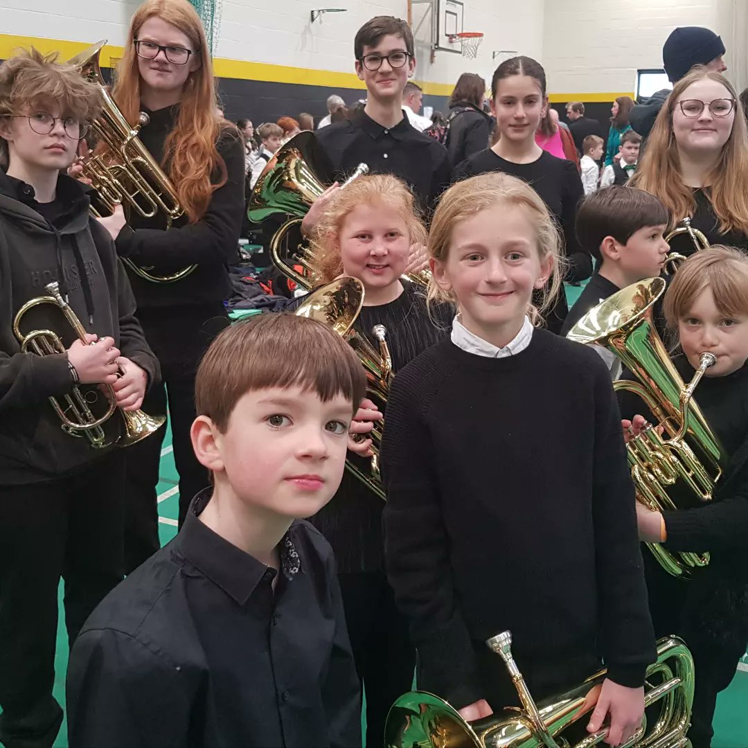 Good luck to Olney Brass Openband & Beginner band members taking party in the Youth Champs 2024 in Cheltenham tomorrow.

They have joined forces with other young brass musicians across Milton Keynes to form MK Young Brasshoppers.

Enjoy!

#olneybrass #YouthChamps #BBE #youthbrass