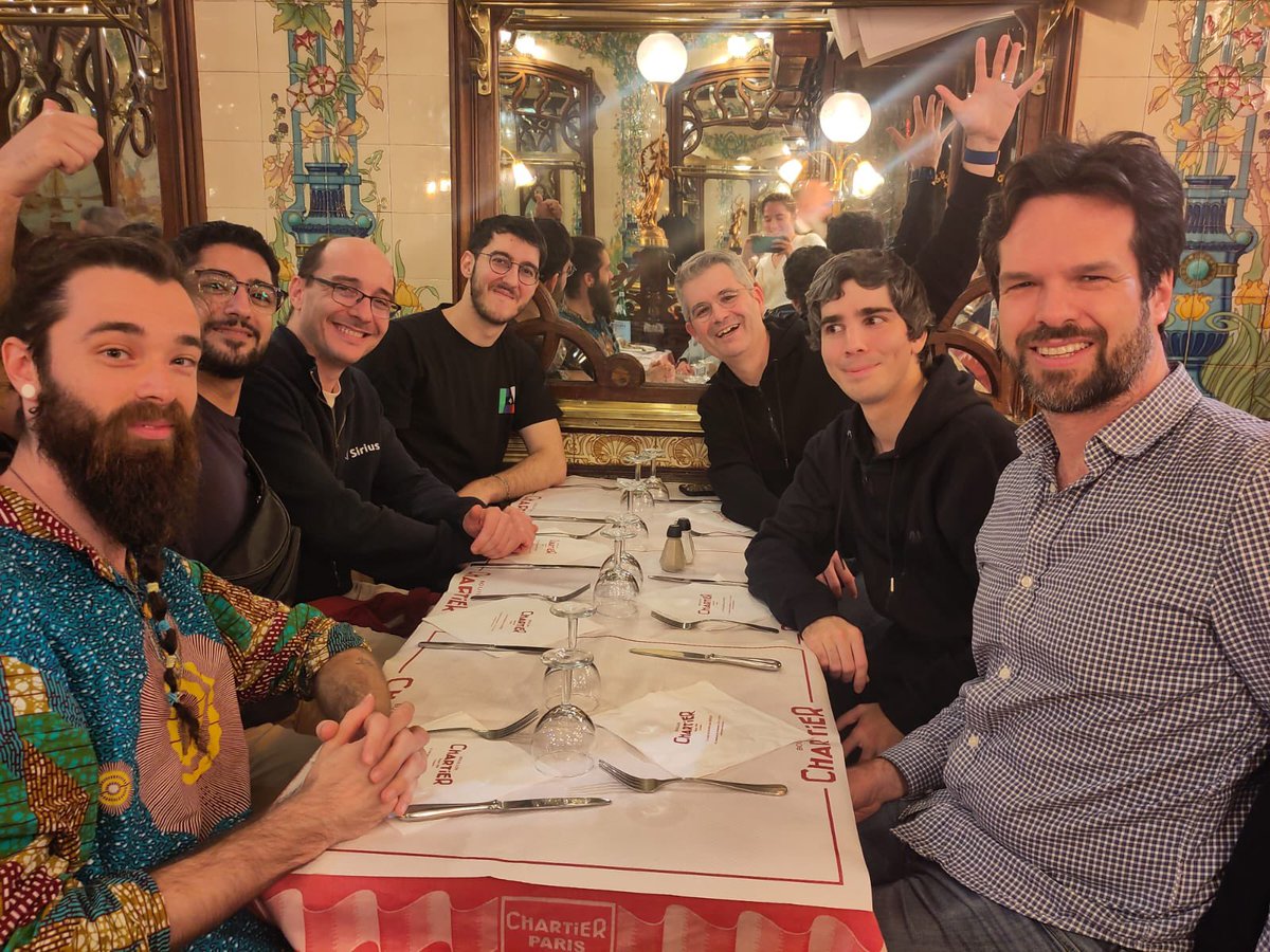 Julien Dubois (@juliendubois) on Twitter photo Great evening with some of the <a href="/jhipster/">JHipster</a> team after #KubeCon !
With <a href="/cbornet_/">Christophe Bornet</a>  <a href="/theOnlyScrippi/">xetys/David Steiman</a>  <a href="/Tcharl/">Charlie Mordant</a> <a href="/WylMarq/">William Marques</a> <a href="/pibesson/">Pierre Besson</a> Great evening with some of the <a href="/jhipster/">JHipster</a> team after #KubeCon !
With <a href="/cbornet_/">Christophe Bornet</a>  <a href="/theOnlyScrippi/">xetys/David Steiman</a>  <a href="/Tcharl/">Charlie Mordant</a> <a href="/WylMarq/">William Marques</a> <a href="/pibesson/">Pierre Besson</a>