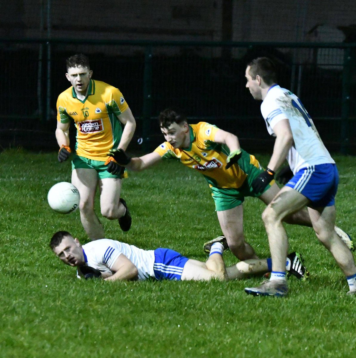 FULL-TIME Corofin 2-10 Killannin 0-06 A good start to Division 1 for the Seniors this evening. Goals from Micheál Lundy and Brian Cogger. #CorofinAbú