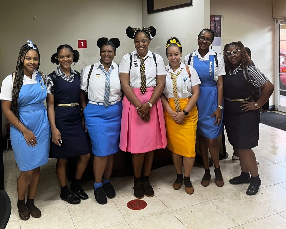 JMMBGroupJA's tweet photo. Did you see your alma mater being represented? Shout them out! 💬 🙌🏾
#JMMB
#UniformDay
#YourBestInterestAtHeart https://t.co/1I5RM112Vv