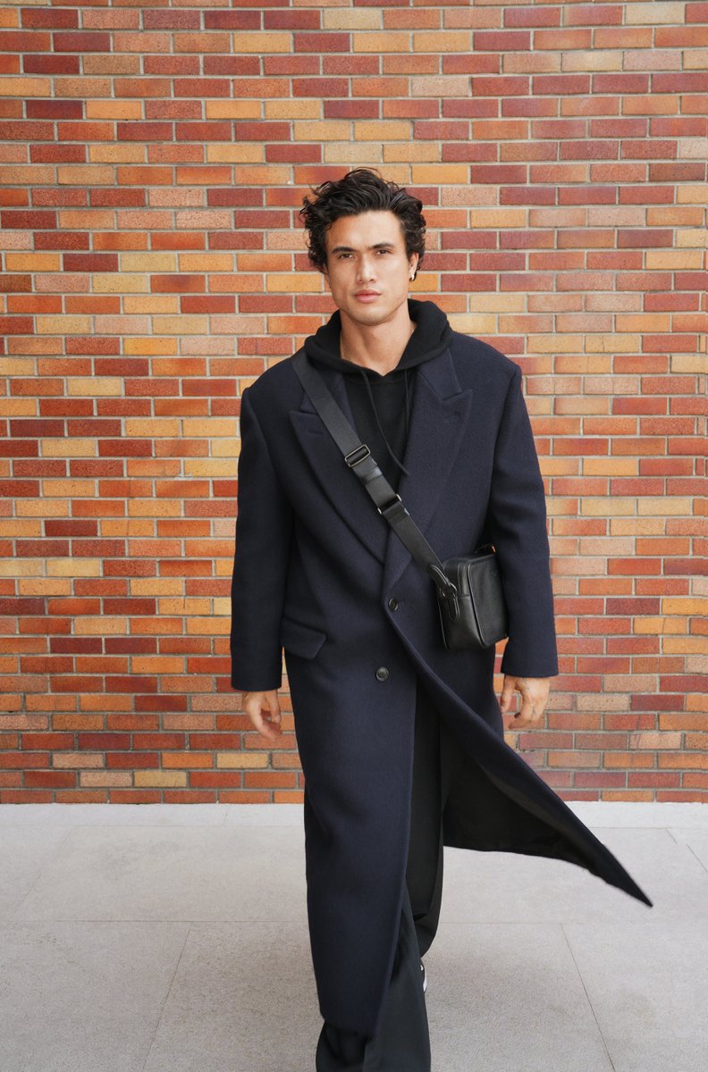 Spotted in Seoul: actor #CharlesMelton in shoulder-to-toe Coach.

#CoachFall24
#CoachNY