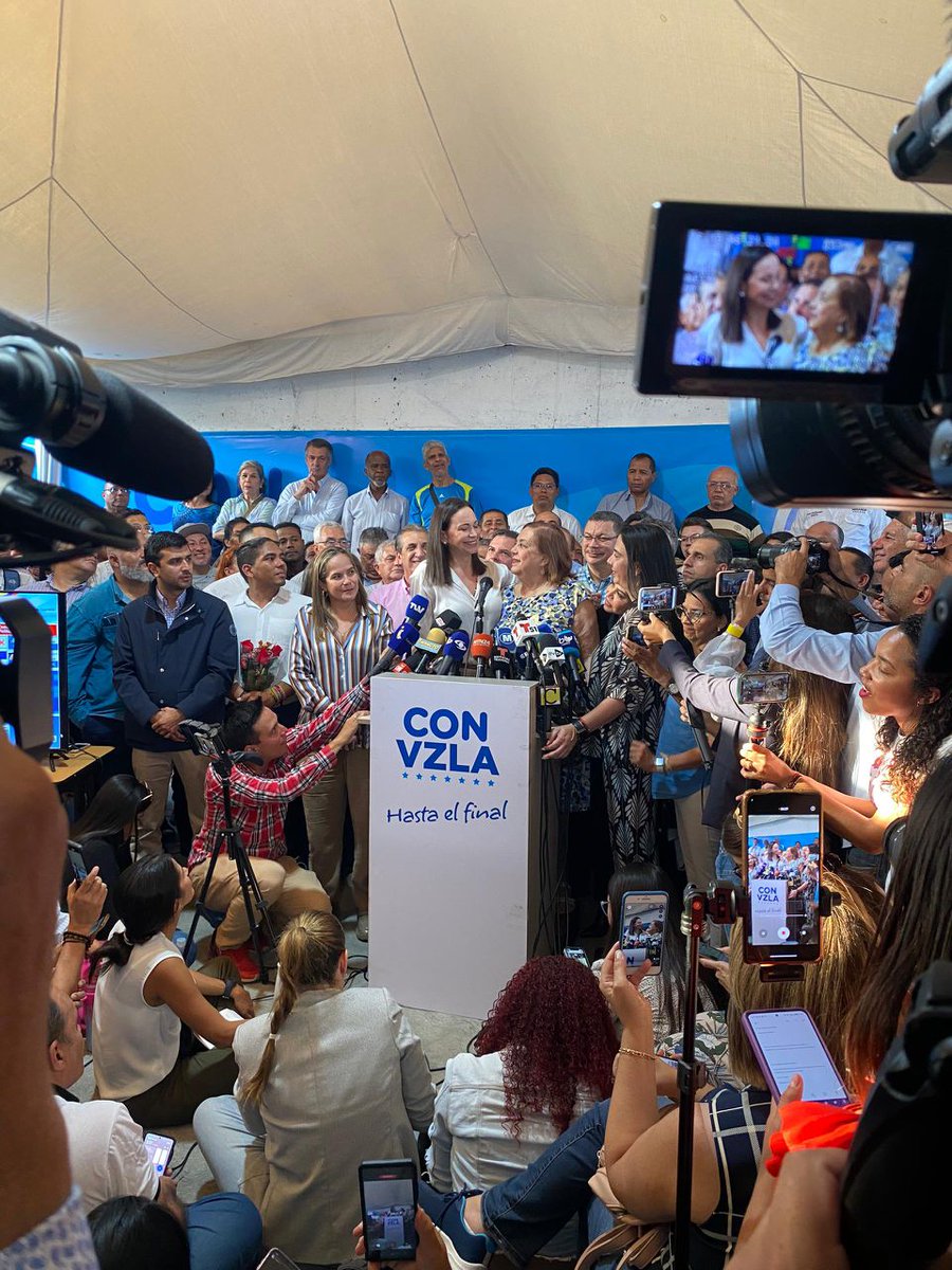 Yover Sánchez tweet media