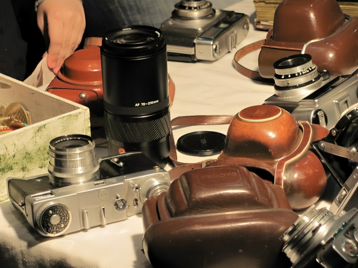 Picture This! Camera Shots TIPA PHOTO CONTEST - The winners Photo: Lydia Schreibikus (Suslova) Title: Collection Category: What’s in my camera bag Honorable Mention tipa.com/picture-this-c…