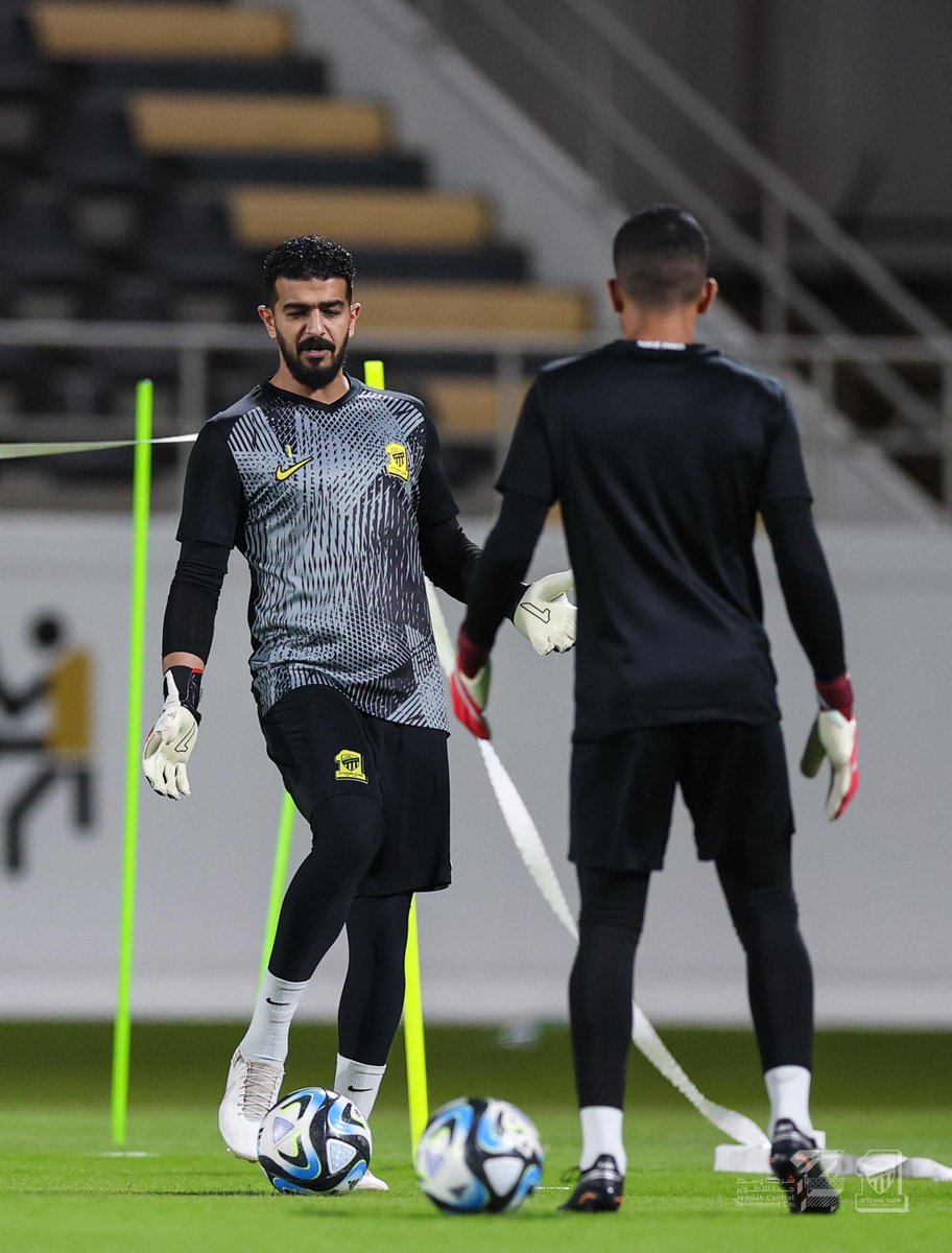 ittihad's tweet photo. 🧤🧤 https://t.co/NEh33bAdnp