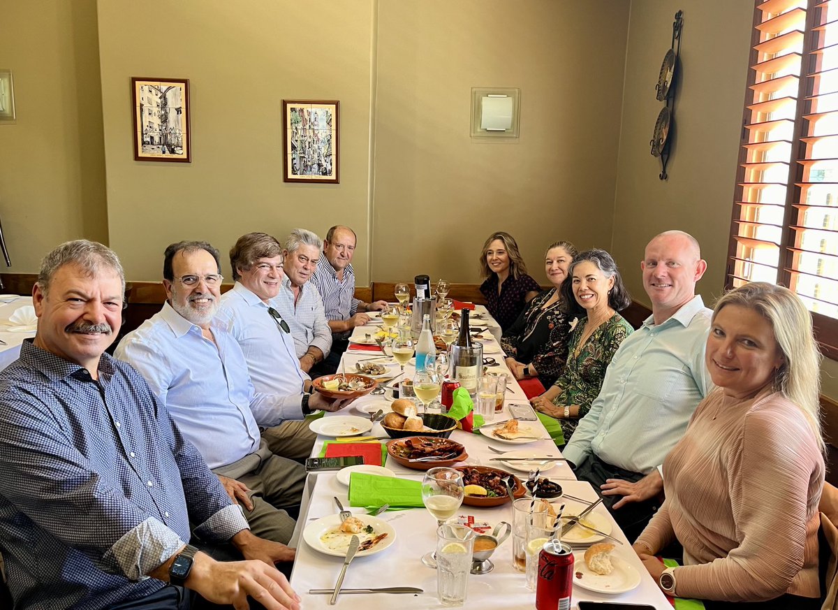 Enjoyed a delicious Portuguese meal in Petersham w/ ⁦@MayorDarcy⁩, 🇵🇹’s Consul-General in Sydney, Camões & 🇦🇺 🇵🇹 business & community reps. Best wishes for the Bairro Português celebrations today!