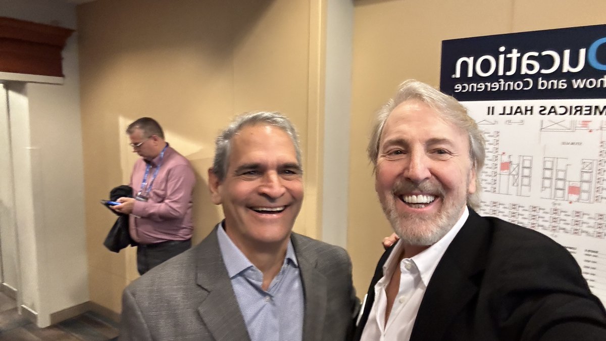 PureEdge Lighting tweet media