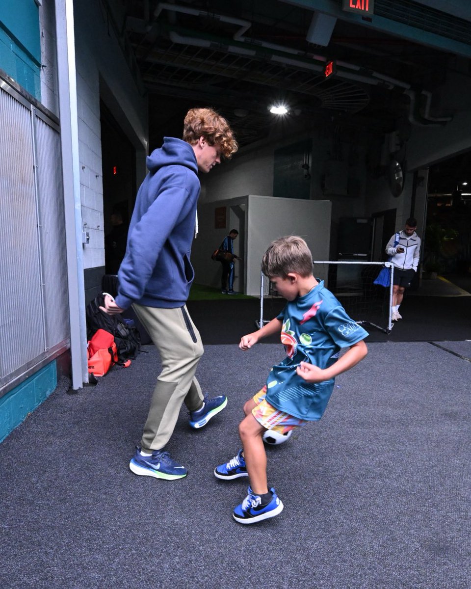 We may have had the rain, but Jannik is always bringing the sunshine 🌞 @miamiopen | #miamiopen