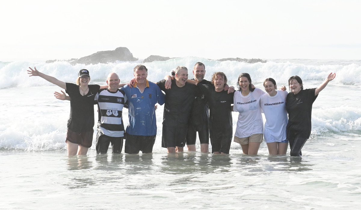 This morning <a href="/odtnews/">ODT - Otago Daily Times</a> journalists did like journalists at Brightons across the world will today, and took a dip in the sea to mark @wsj reporter Evan Gershkovich’s 1 year anniversary of being imprisoned in Russia simply for doing his job reporting. 
#IStandWithEvan #swimforevan