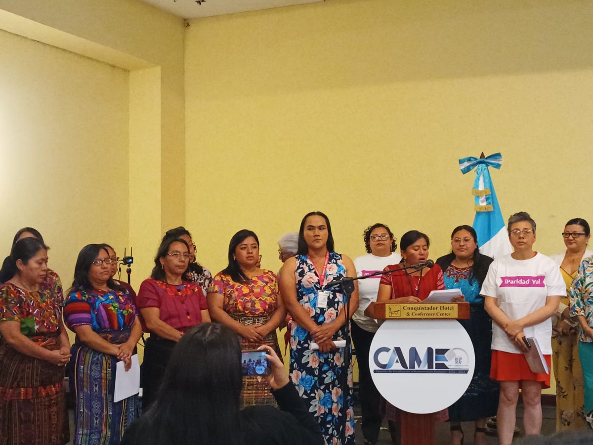 AlianzaMMI's tweet image. 📢Posicionamiento político de organizaciones de mujeres y mujeres indígenas a favor de la paridad, inclusión e inclusión de Pueblos Indígenas en las reformas a la #LEPP en el marco del desarrollo de la #Cameroon
#AmiEsParidad
#AmiEsAlternancia
#AmiEsInclusion  #pueblosindigenas