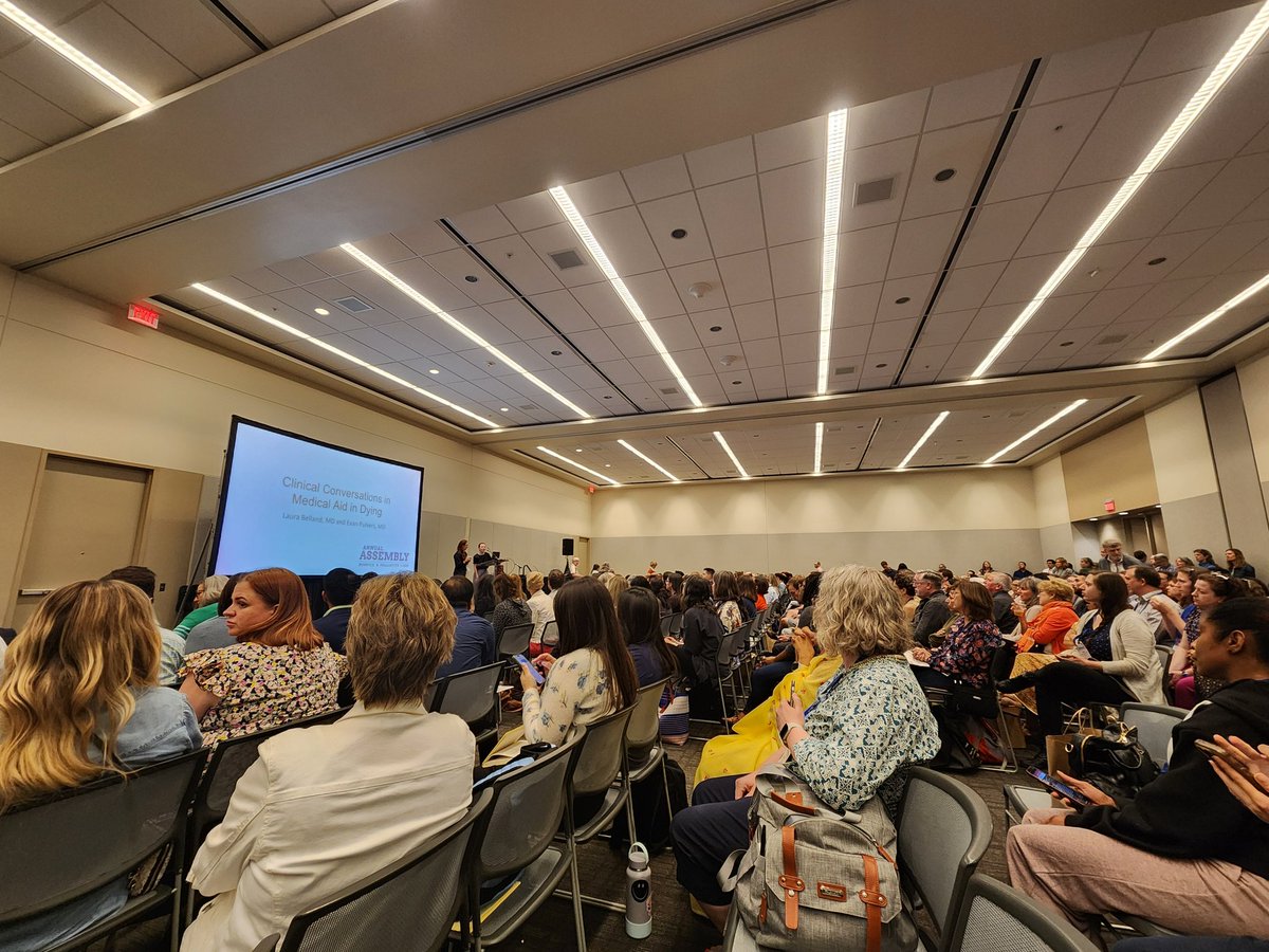 ezpsych's tweet photo. Huge turnout for two back-to-back sessions on MAID! Thanks for hosting these sessions this year, @AAHPM - it's so important to learn about all EOL options to best support our patients! #hapc24 https://t.co/ICfaZzLII7