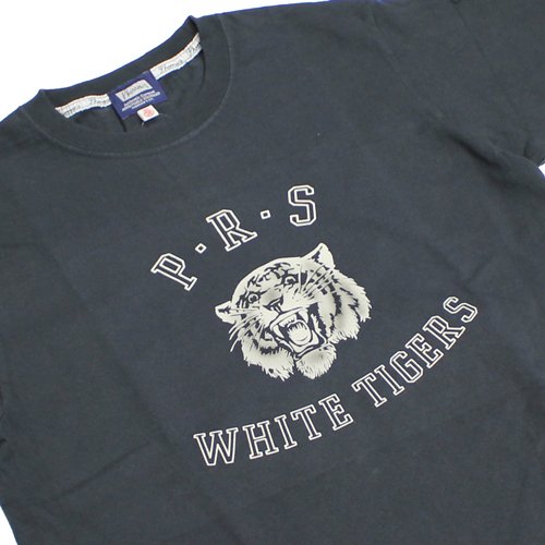 KIDANA_STORE's tweet image. フェローズフロッキープリントTシャツが入荷しました！
サイズ：M、L、XL
価格：6600円(税込み)
kidana.com/blog/2024/03/2…

#フェローズ #pherrows #アメカジt #フロッキープリントtシャツ #トラ #ジーンズショップ盛岡 #ジーンズショップkidana #盛岡市 #kidana