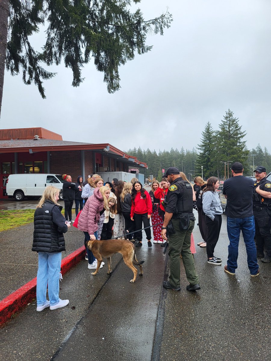 Today MCS helped the Shelton High School Dance Team kick off their journey to the State Finals with a winning start. Good luck to all the ladies! K9 Vali was also on scene to offer his best wishes. ~1S3
