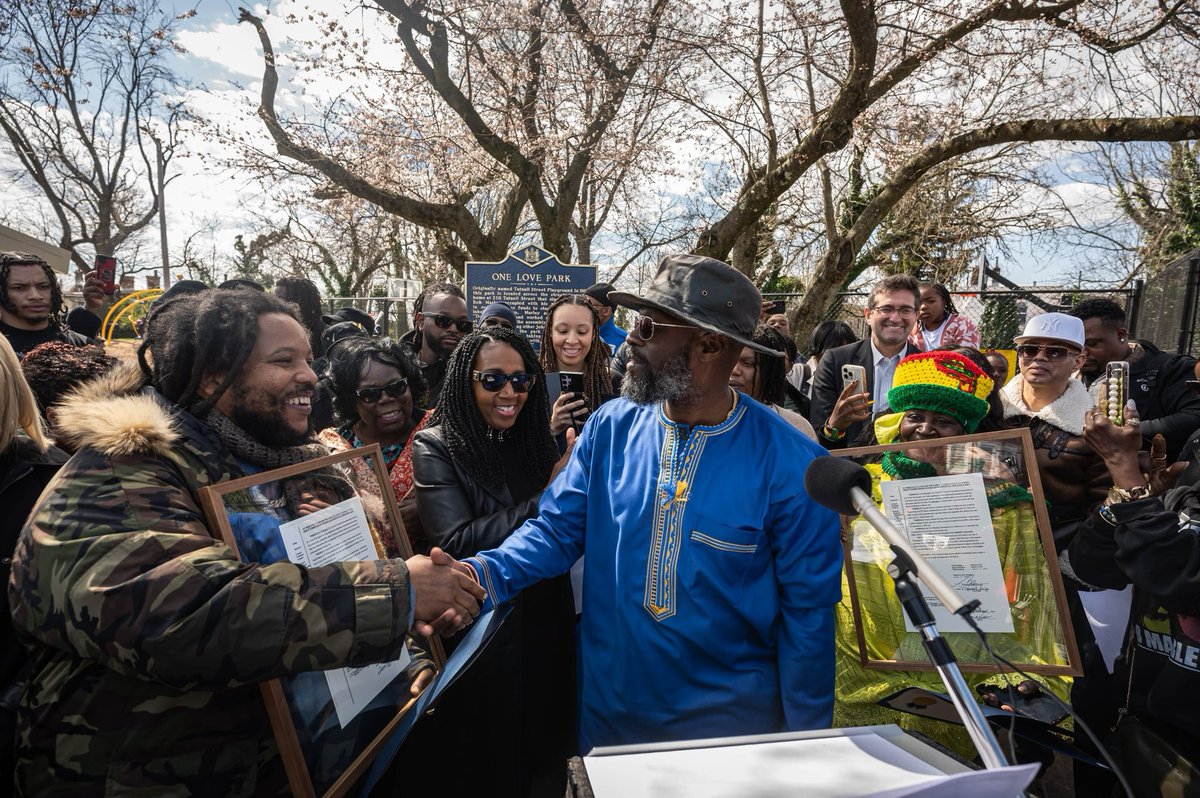 Honored and blessed to be presented with the ‘key to the city’ from Mayor Purzycki at One Love Park/Tatnall Street Park in Wilmington, DE this past Wednesday 🙏🏾 @iMTiZZyTOkYO