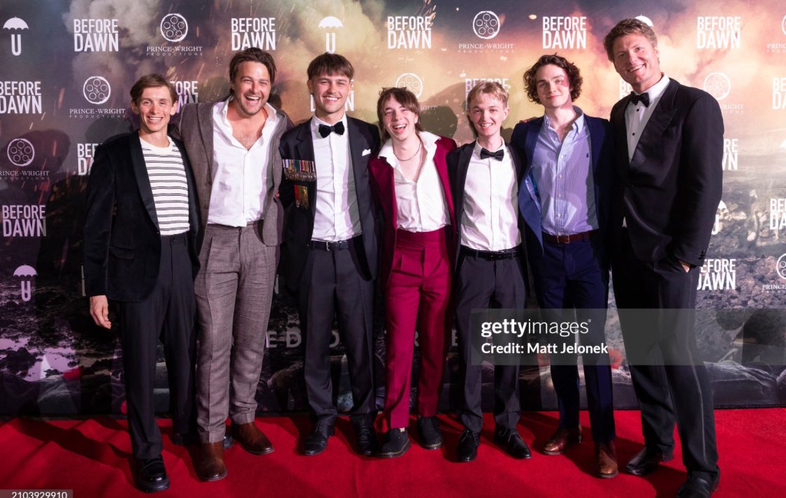 levimiller.update tweet media