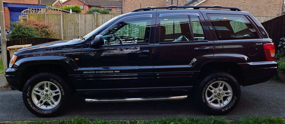 JonnyAHBowker's tweet image. I thought I'd treat my trusty old Jeep WJ to a new set of springs, isolators, front wheel bearings and a coat of nice hot #Waxoyl underneath...  just in time for its 25th birthday! 🥳 She also got a  good wash and polish just to top it off. #JeepWJ #Autosmart #GrandCherokee