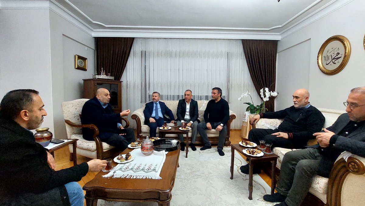 Belediye Başkan Adayımız <a href="/naimyagci_/">Av. Mustafa Naim Yağcı</a> Başkanımızla Oğuzhan BORA beyi ziyaret ettik…<a href="/burakcifci34/">Burak ÇİFCİ</a> <a href="/naimyagci_/">Av. Mustafa Naim Yağcı</a> <a href="/zaferdgn/">F. Zafer Düşgün 🇹🇷</a> <a href="/Mustafa92634869/">Mustafa KAYA</a>