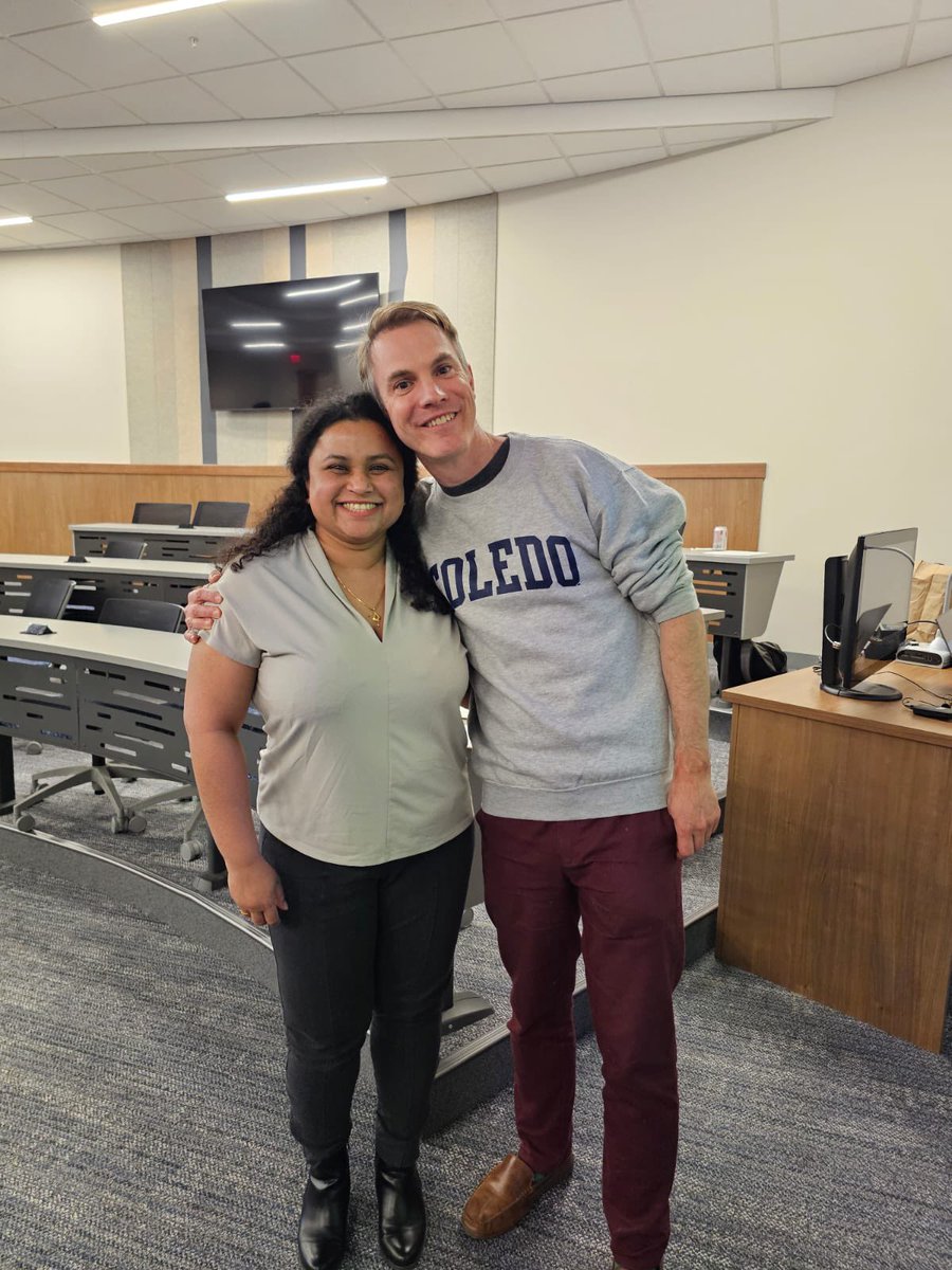Mrunmayee R. Kandalgaonkar (@mrunmmayee) on Twitter photo I am proud to annouce that I was awarded the first position for my talk ‘Hypertensive mice are more susceptible to experimental malaria’ at #GRAF2024 by the <a href="/UT_CBGS/">UToledo CBGS</a> <a href="/UToledoMed/">UToledo Medicine</a>! I thank <a href="/DrPiuSaha1/">Dr. Piu Saha</a> for the opportunity. A great pleasure to meet R Keynote speaker <a href="/joshuastarmer/">Joshua Starmer</a> ! I am proud to annouce that I was awarded the first position for my talk ‘Hypertensive mice are more susceptible to experimental malaria’ at #GRAF2024 by the <a href="/UT_CBGS/">UToledo CBGS</a> <a href="/UToledoMed/">UToledo Medicine</a>! I thank <a href="/DrPiuSaha1/">Dr. Piu Saha</a> for the opportunity. A great pleasure to meet R Keynote speaker <a href="/joshuastarmer/">Joshua Starmer</a> !