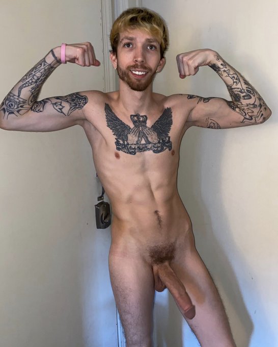 Watch Bryan Silva GRATATA🦁's leaked NSFW photo on TwXstars