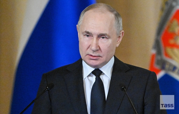 Vladimir Putin has wished all those injured in the Crocus City Hall terrorist attack a recovery and conveyed compliments to medical staff, Deputy Prime Minister Tatyana Golikova said:
vk.cc/cvDVbJ
