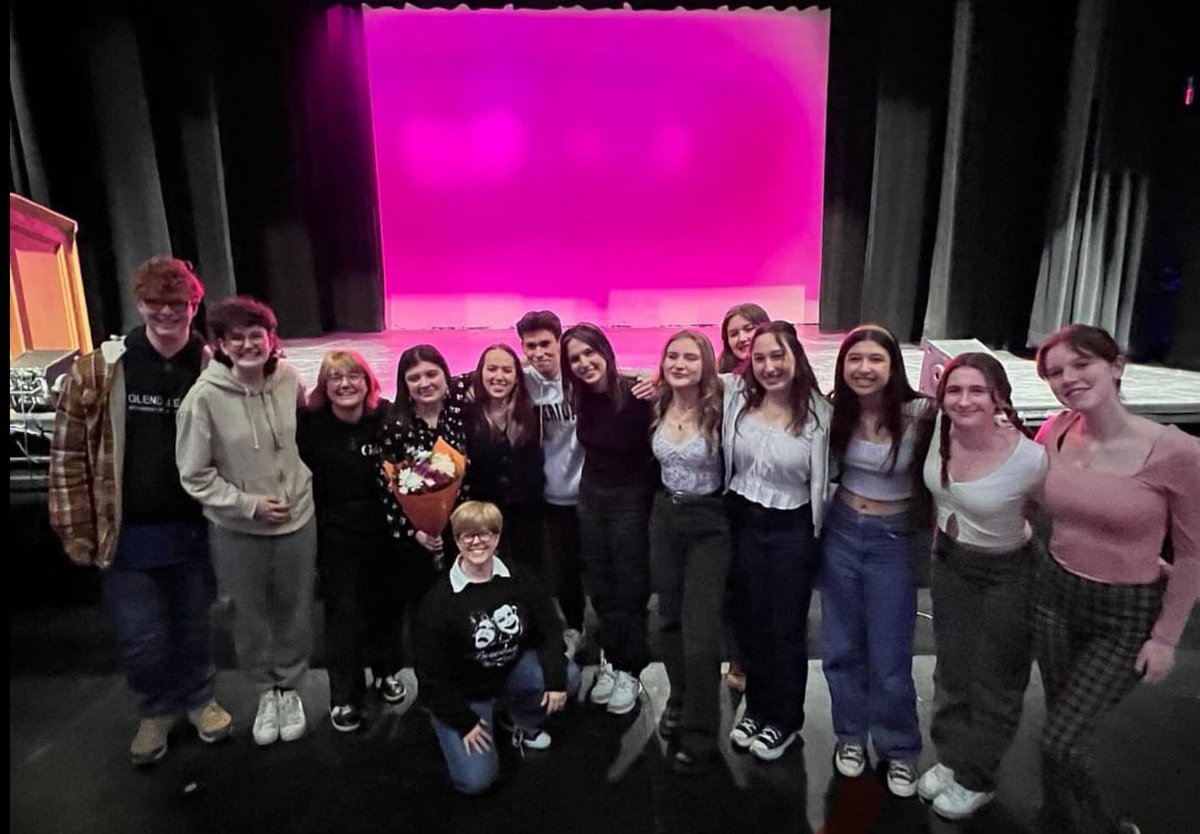 Luke Bramer (@lbramer) on Twitter photo Wowza! Congratulations to <a href="/GPAandSHSM/">Glendale Arts</a> <a href="/Glendale_HWDSB/">Glendale Secondary</a> production of Holly Hewitts and the Psychology of Imperfection (Written & Directed by Abbey Keays) for their <a href="/NTSDramaFest/">National Theatre School DramaFest</a> #HamWentDistricts Win! They join <a href="/WestdaleSS/">Westdale Secondary</a> moving to #Southwest Regionals! Wowza! Congratulations to <a href="/GPAandSHSM/">Glendale Arts</a> <a href="/Glendale_HWDSB/">Glendale Secondary</a> production of Holly Hewitts and the Psychology of Imperfection (Written & Directed by Abbey Keays) for their <a href="/NTSDramaFest/">National Theatre School DramaFest</a> #HamWentDistricts Win! They join <a href="/WestdaleSS/">Westdale Secondary</a> moving to #Southwest Regionals!