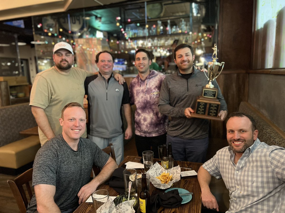 TheCCSFL's tweet photo. Owner’s Meeting @PacosTacosCLT. Thanks to Hope for the great service. #Table33 https://t.co/UBCTNJADn0