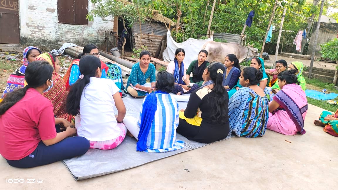 sndeep's tweet photo. Young girls living in Patharbanda Basti, #Ward17, #Bhubaneswar Municipal Corporation discussing the importance of water, a continued need for clean water supply & how to protect water resources
#WorldWaterDay
Part of an effort to discuss #ECOLOGICALFUTURES @ActionAidIndia #CCWD https://t.co/ywPxKshaPt