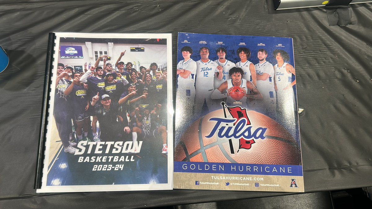 My 2 favorite media guides of the past 2 weeks-

Both high quality and super detailed. Love it. 

@TUMBasketball @StetsonHatters
