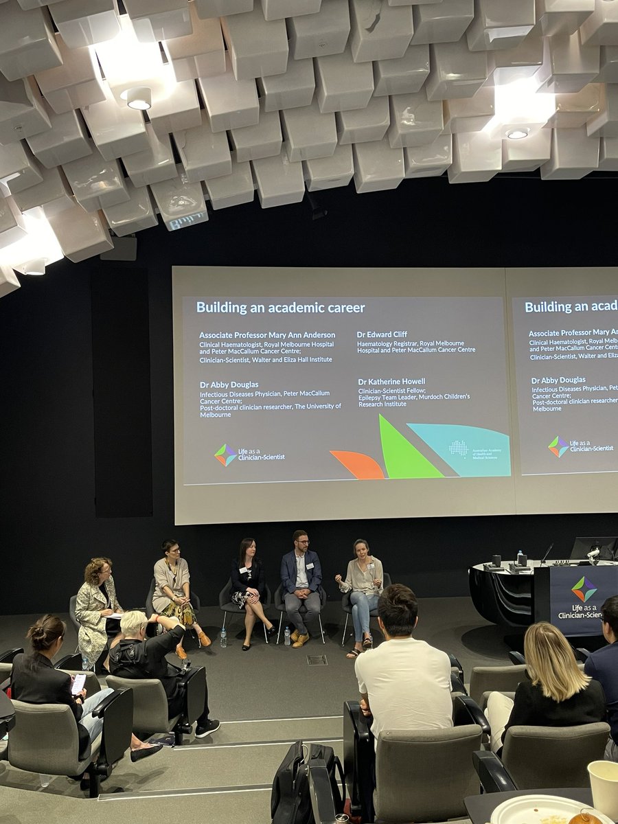 Our final session is a panel with @AbbyPDouglas, @Eddie_Cliff of @PeterMacCC & @TheRMH, @drkbhowell of @MCRI_for_kids and A/Prof Mary Ann Anderson of @PeterMacCC & @WEHI_research.