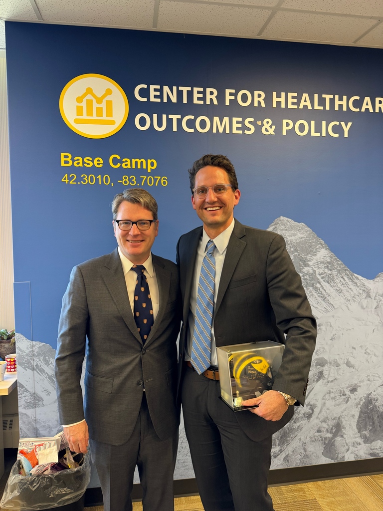 Our own Dr. Clifford Sheckter was Visiting Professor at @UMichCHOPFellow. He shared insights on burn prevention, reconstructive mindset for acute burn, & supporting burn survivors with scar surgery decisions, & private equity effects in surgical care.