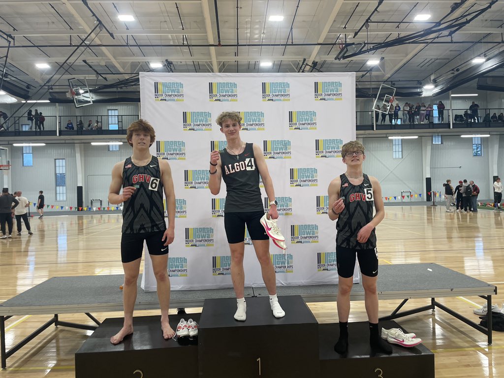 North Iowa Indoor Track and Field Championships 800m medal winners‼️ 
🥇Gavin Weber, Algona (2:04.44)
🥈Nicholas Zrostlik, Garner-Hayfield-Ventura (2:04.57)
🥉Connor Hammitt, Garner-Hayfield-Ventura (2:05.66)
#iahstf