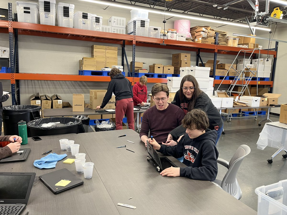 Anna Pavkov tweet media