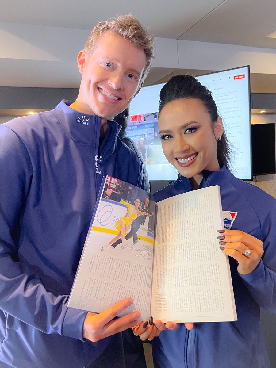 Madison Chock and Evan Bates show off the article I wrote about them for Japanese magazine “Figure Skate Life”. Such a great skate today and looking forward to seeing them in the free tomorrow! #WorldFigure 🍁